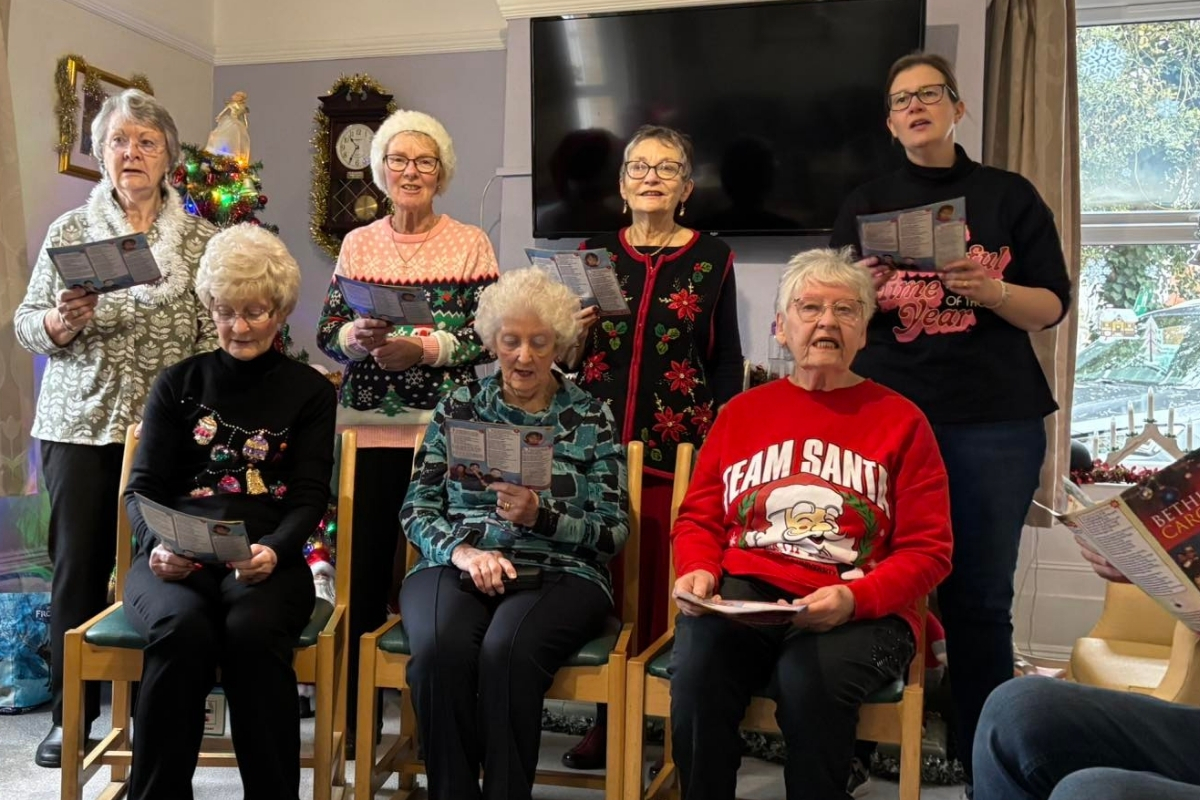 care home Christmas singing