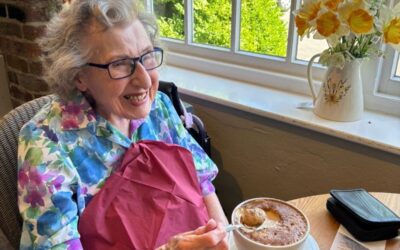 Sparking Summer Memories: How Can Simple Moments Help Older Loved Ones Feel Connected?